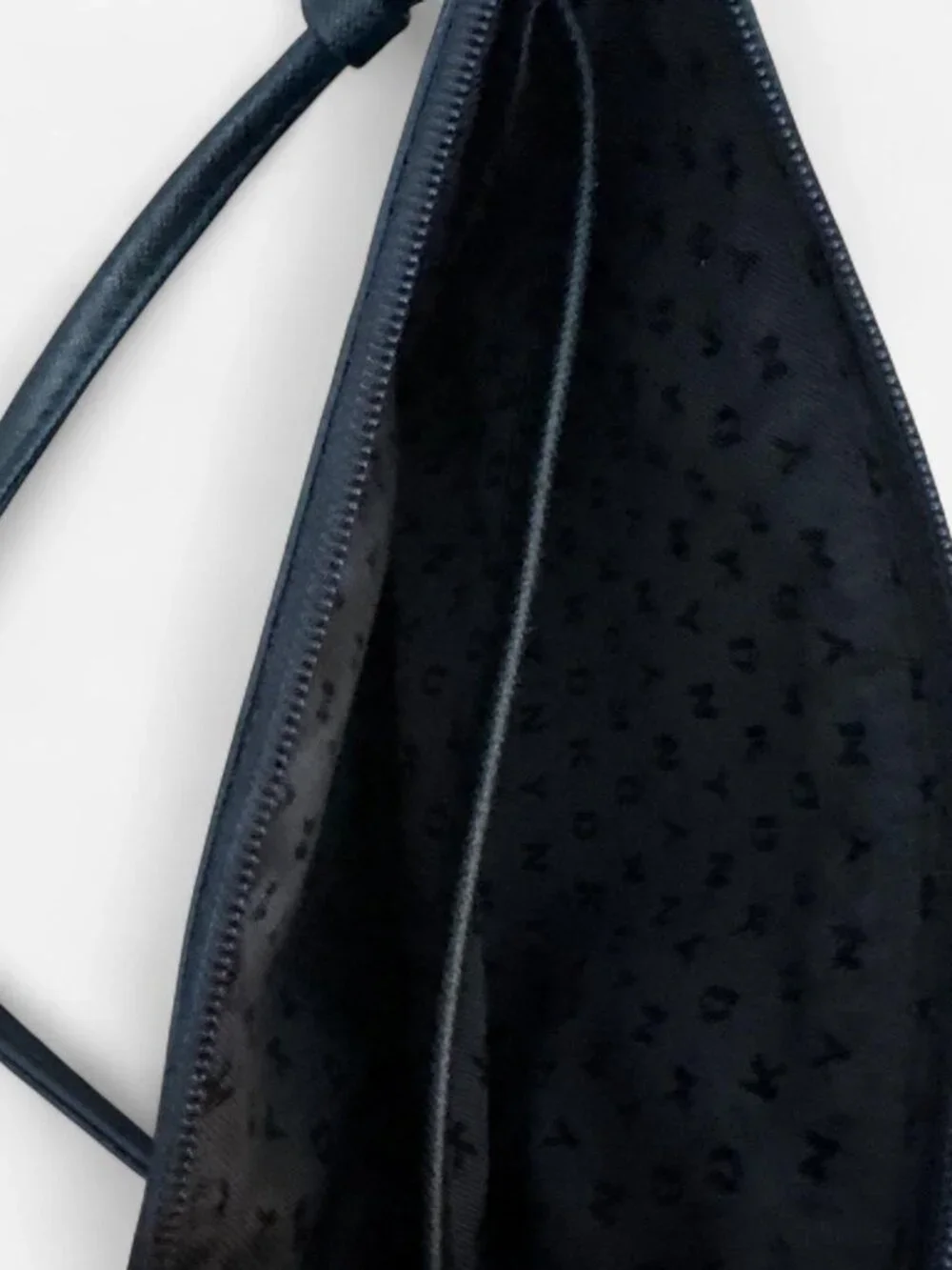 DKNY Women's Black Wristlet wallet-purse